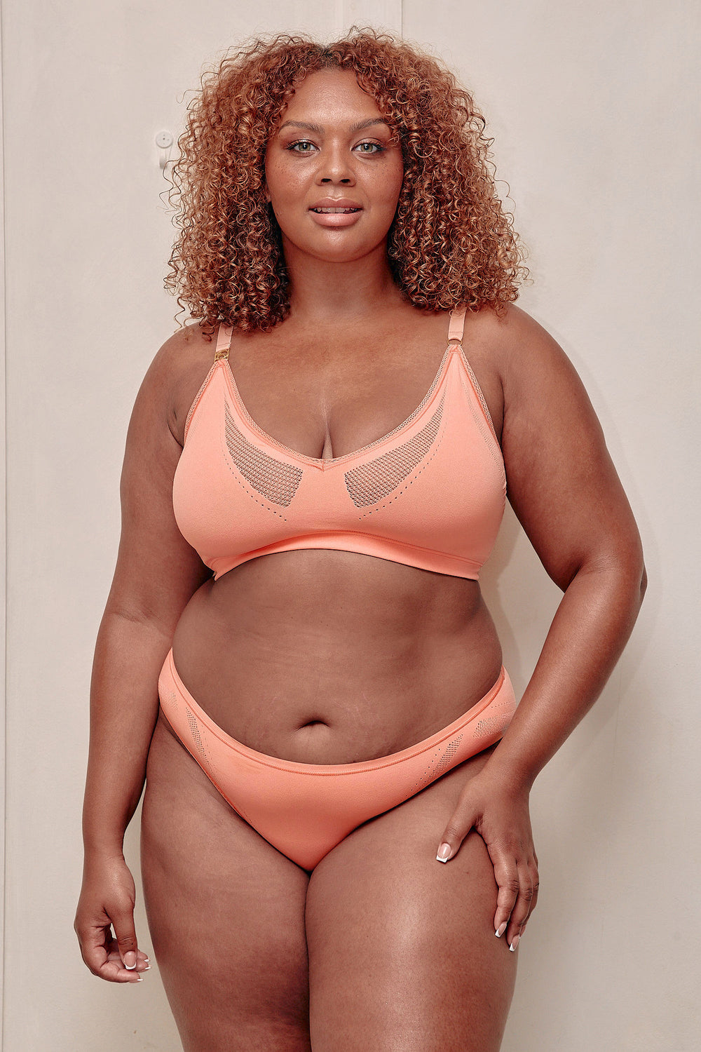 The Plunge Bra - Coral