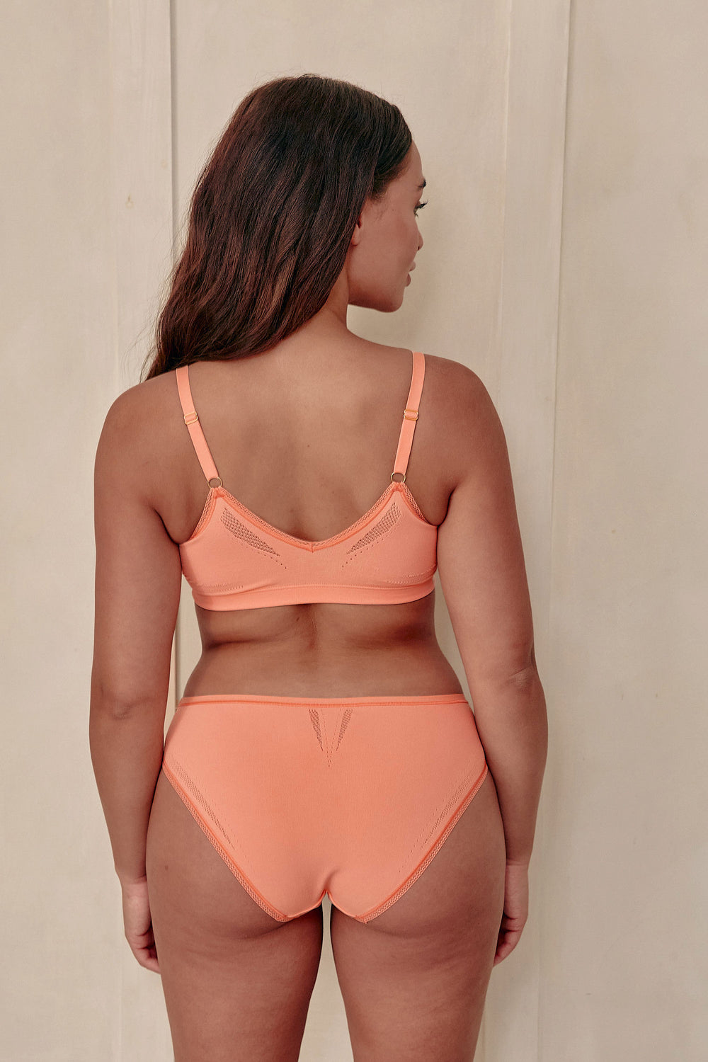 The Plunge Bra - Coral