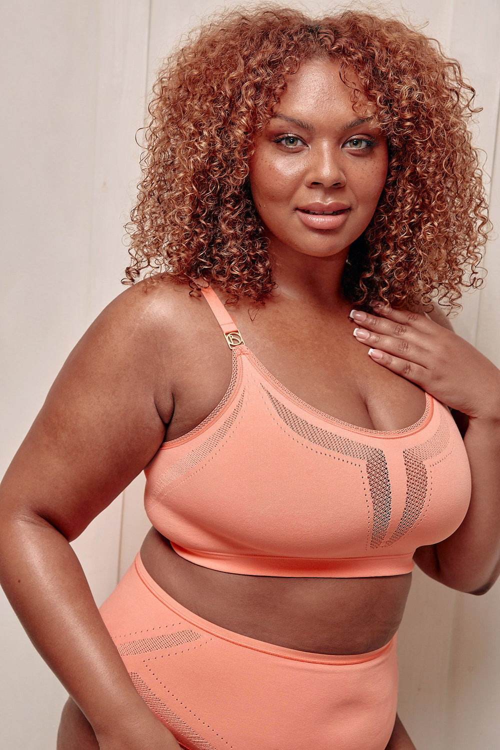 The Scoop Bra - Coral